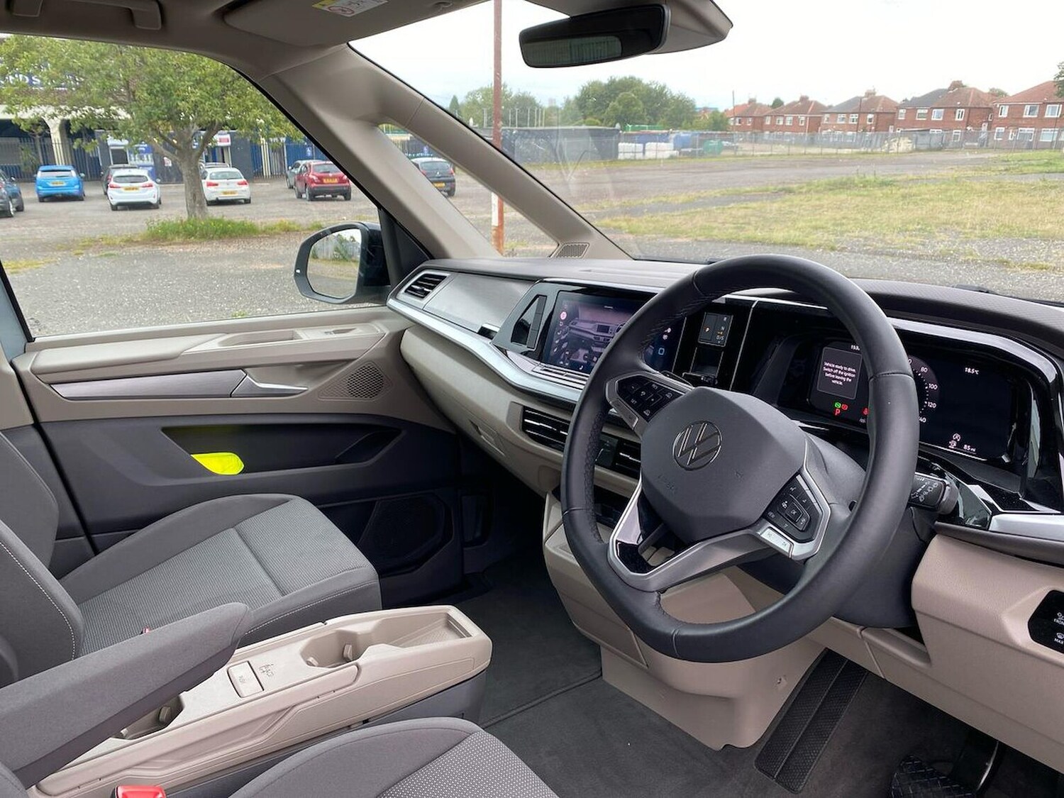 Used Volkswagen Multivan 2025 for sale - 77487963: Photo 15