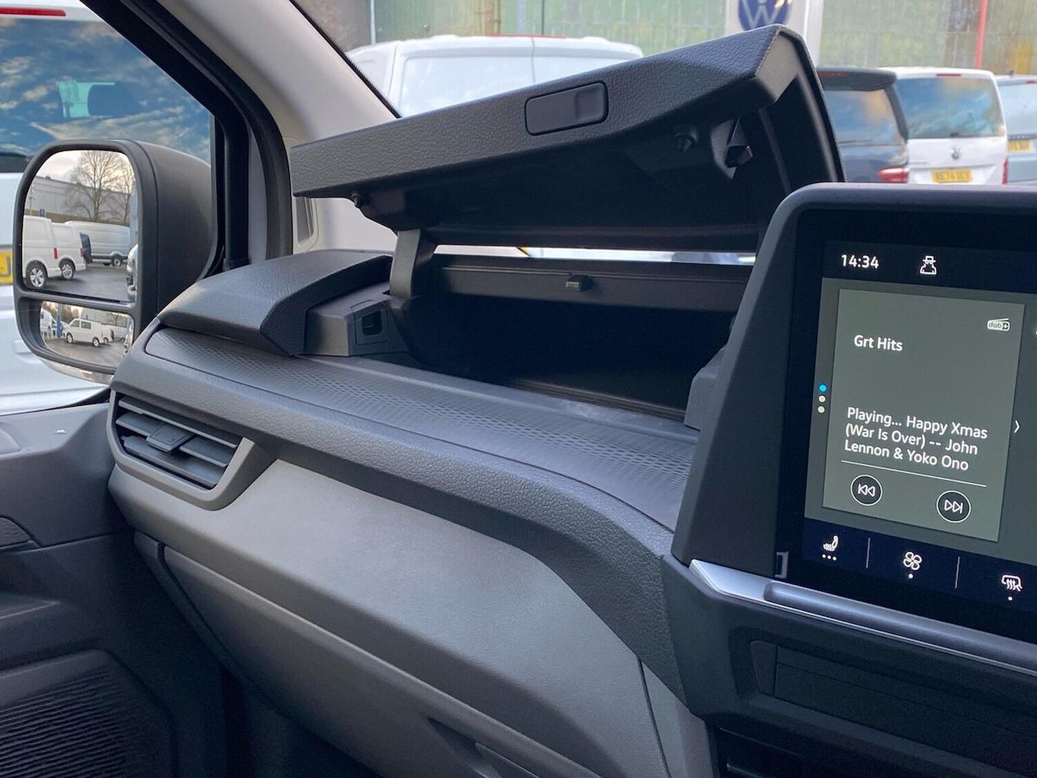 Used Volkswagen Transporter 2025 for sale - 77487759: Photo 35