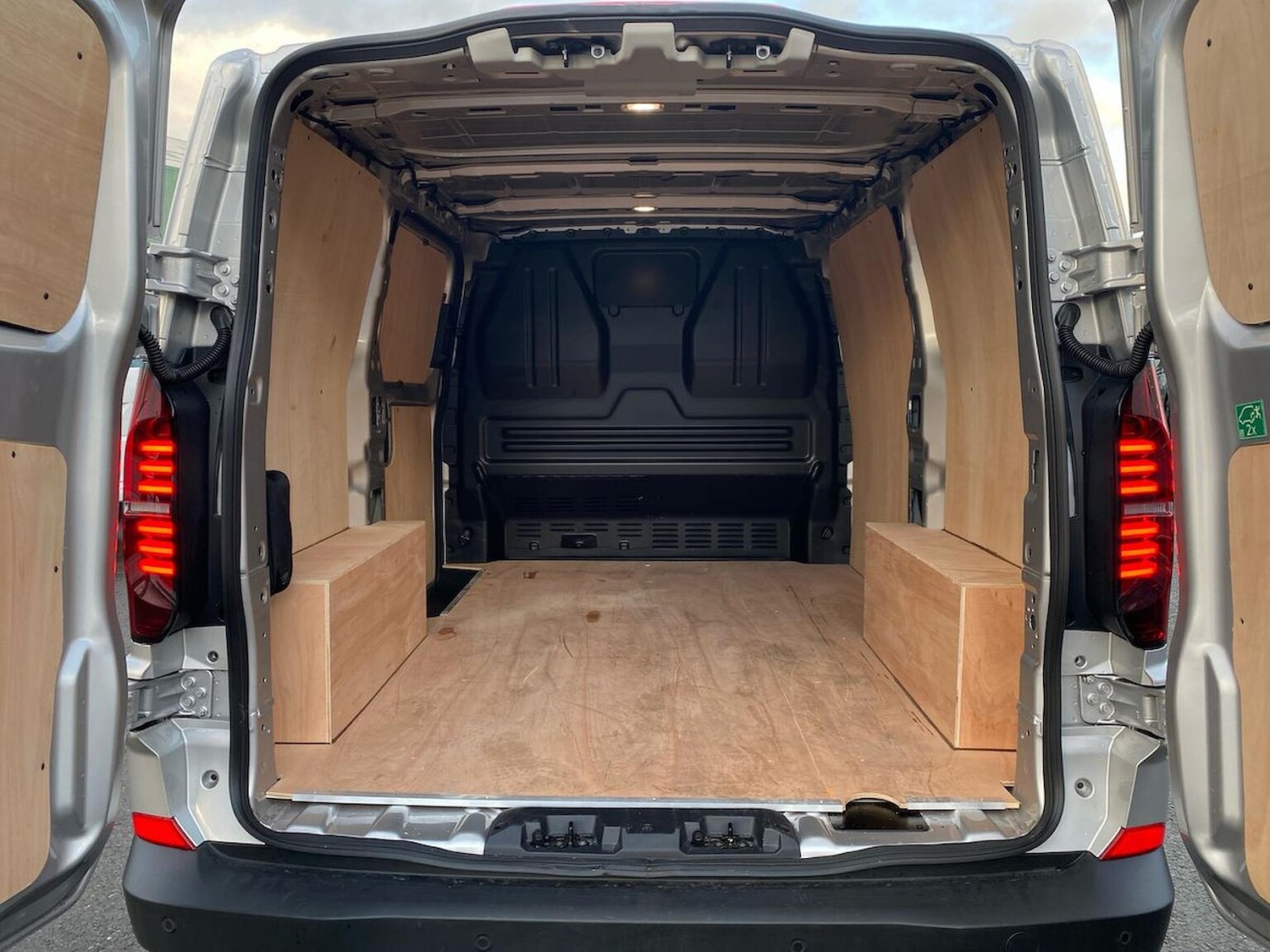 Used Volkswagen Transporter 2025 for sale - 77034664: Photo 11