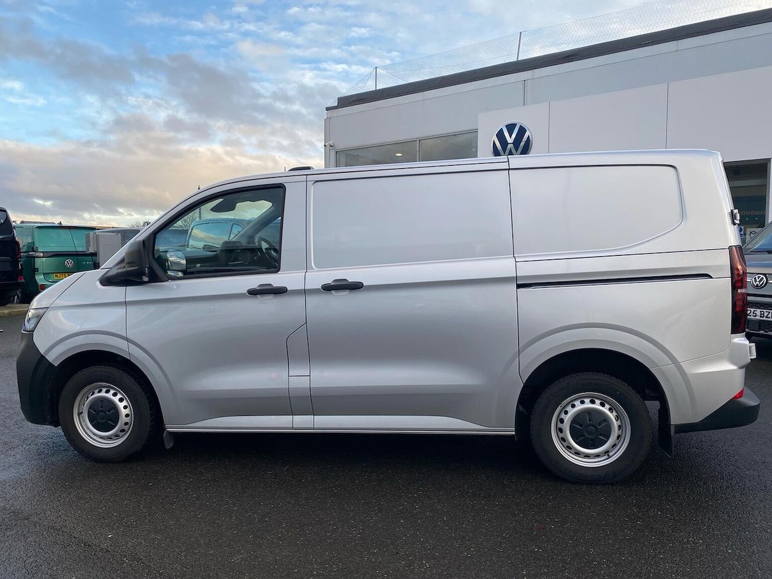 Used Volkswagen Transporter 2025 for sale - 77034664: Photo 9