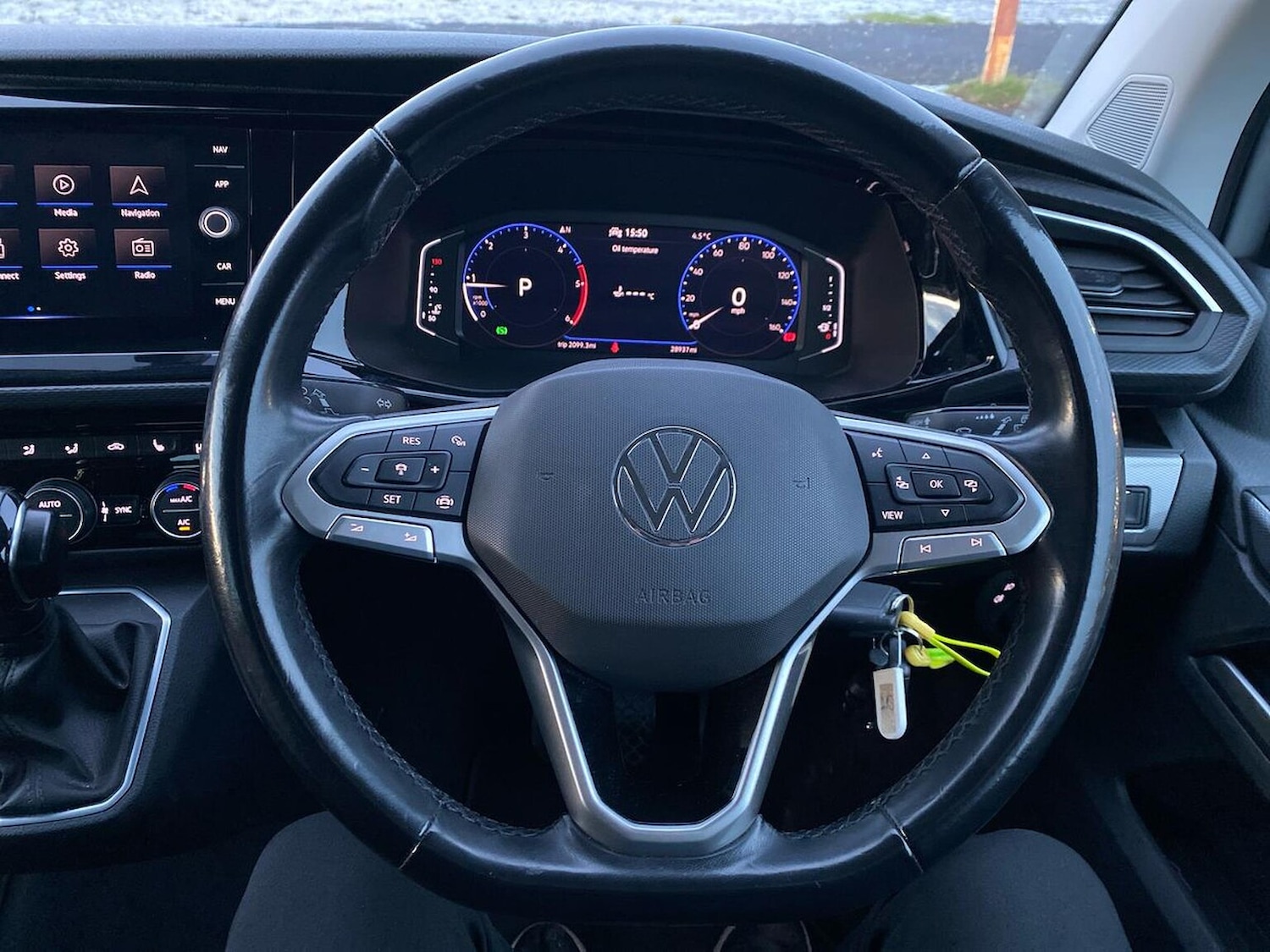 Used Volkswagen Caravelle 2020 for sale - 76713193: Photo 10