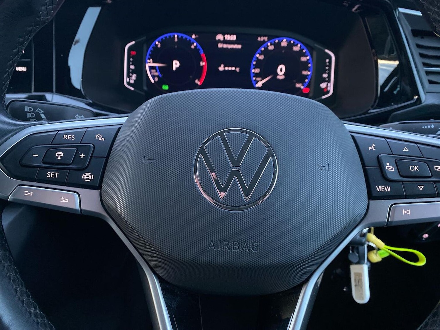 Used Volkswagen Caravelle 2020 for sale - 76713193: Photo 21