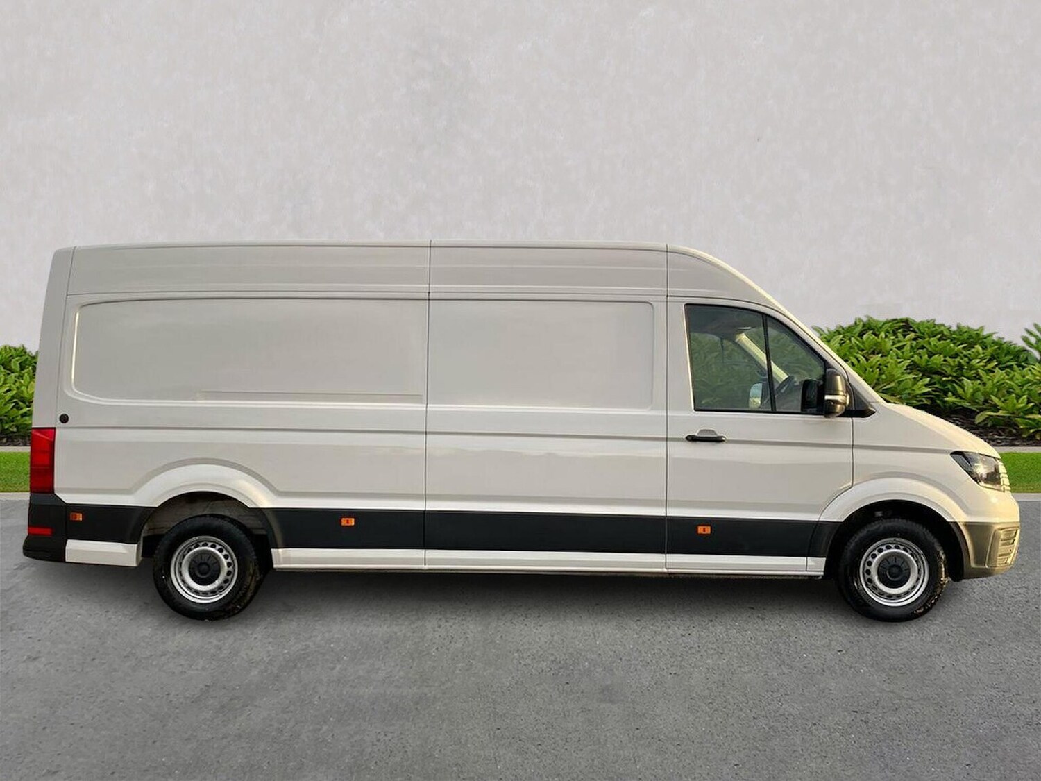 Used Volkswagen Crafter 2025 for sale - 77487855: Photo 3