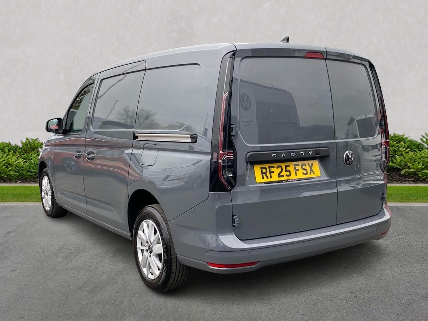 Used Volkswagen Caddy Maxi 2025 for sale - 78195184: Photo 2