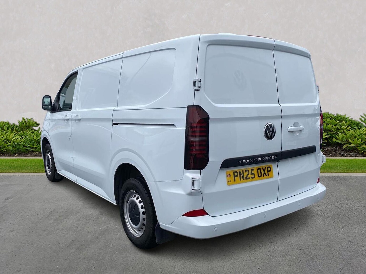 Used Volkswagen Transporter 2025 for sale - 78139564: Photo 2