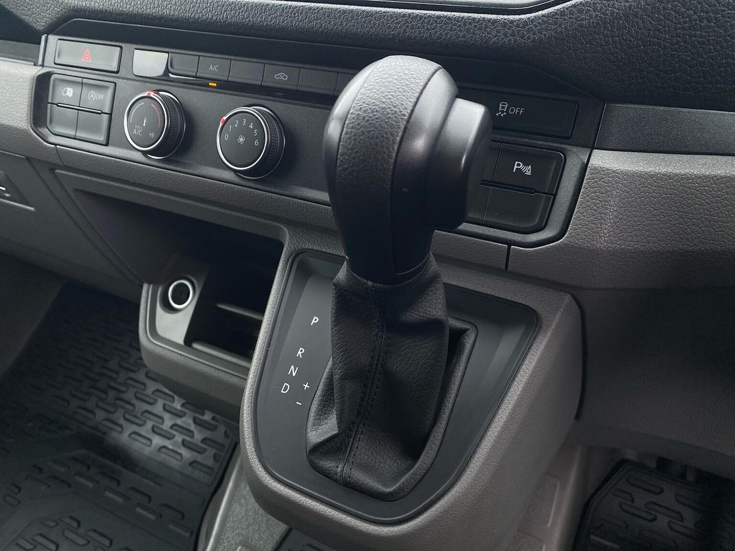 Used Volkswagen Crafter 2024 for sale - 75621411: Photo 13