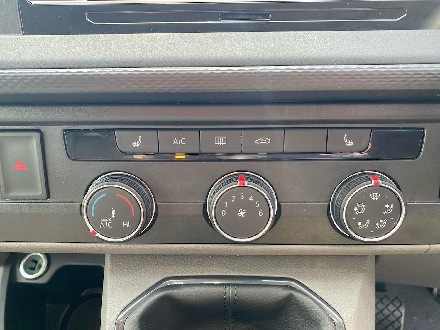 Used Volkswagen Transporter 2024 for sale - 76231770: Photo 12