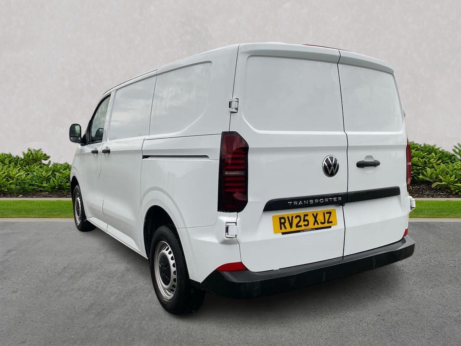 Used Volkswagen Transporter 2025 for sale - 77487945: Photo 2