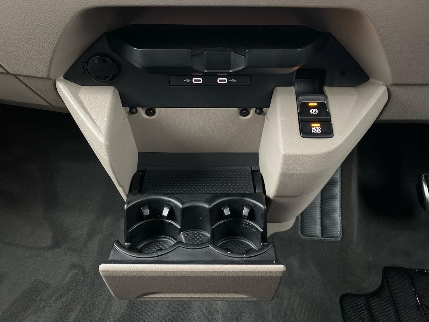 Used Volkswagen Multivan 2025 for sale - 77896302: Photo 36