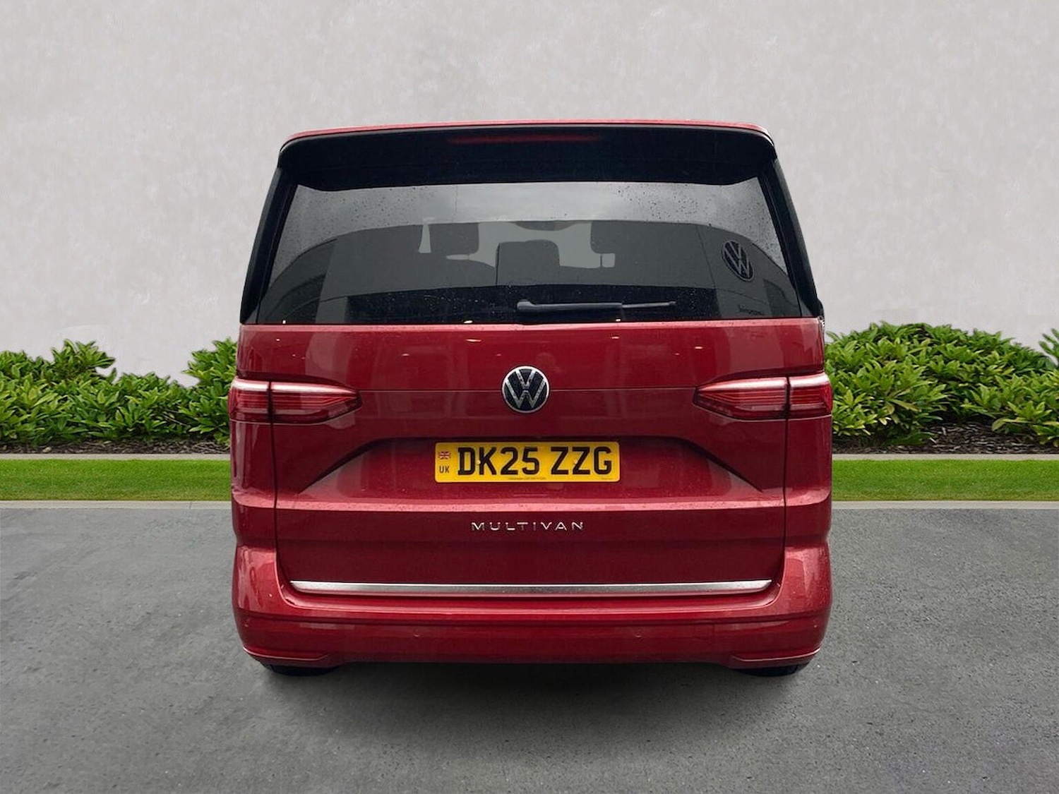 Used Volkswagen Multivan 2025 for sale - 77896302: Photo 4