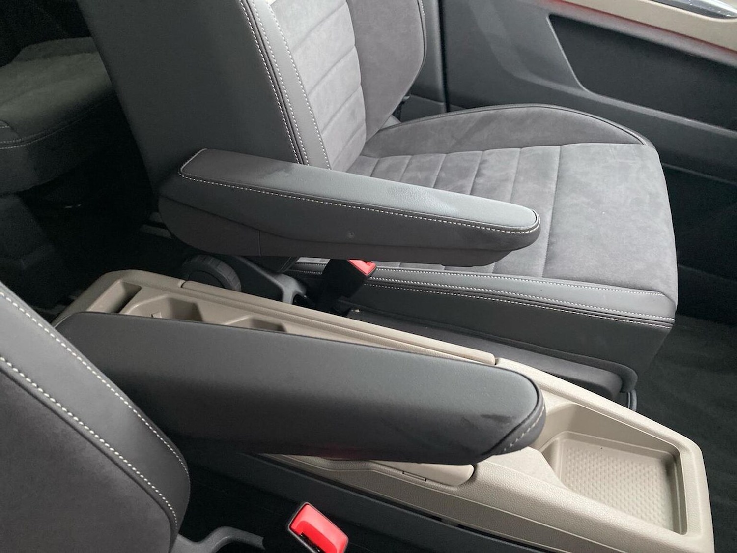 Used Volkswagen Multivan 2025 for sale - 77896302: Photo 41