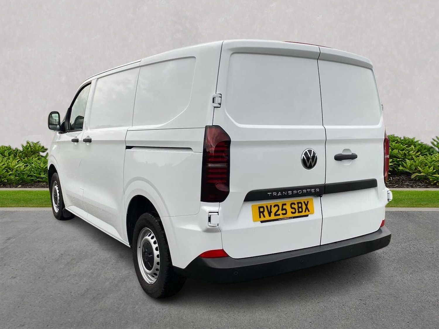 Used Volkswagen Transporter 2025 for sale - 77487940: Photo 2