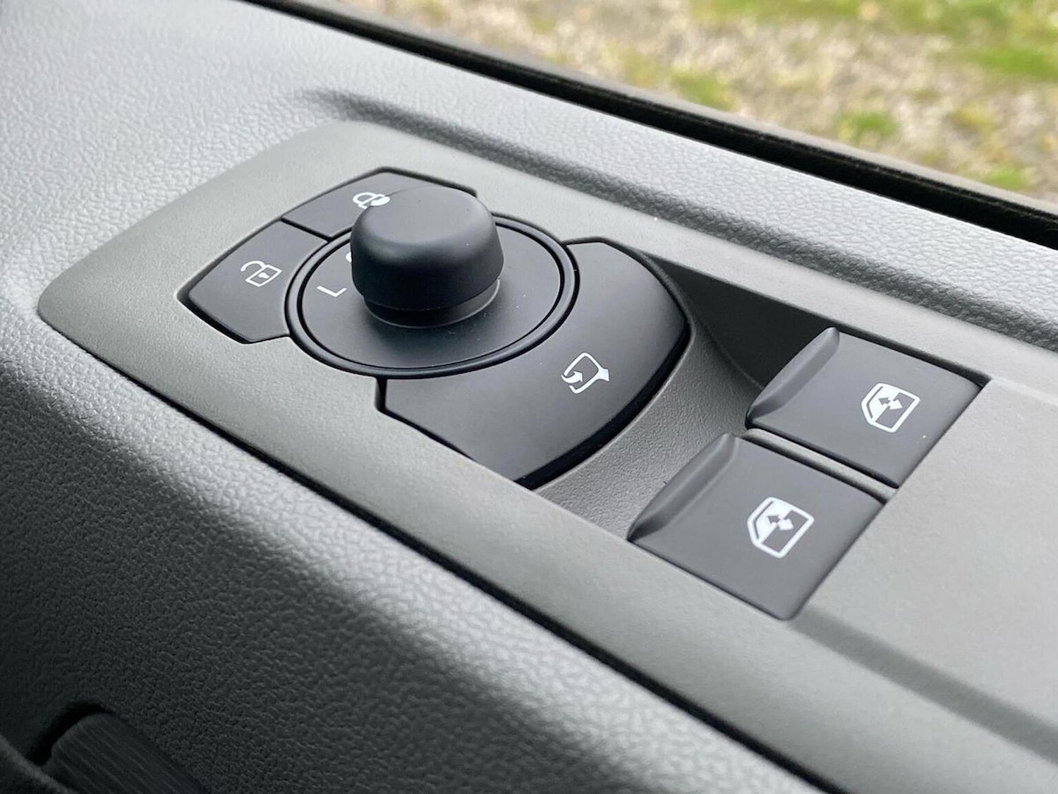 Used Volkswagen Transporter 2025 for sale - 76547721: Photo 33