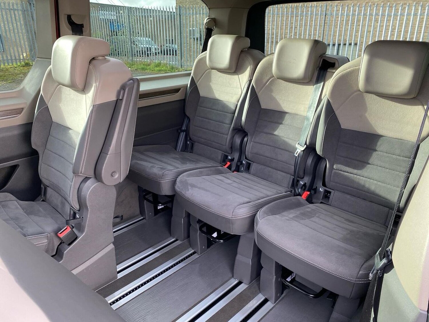 Used Volkswagen Multivan 2024 for sale - 78194980: Photo 28