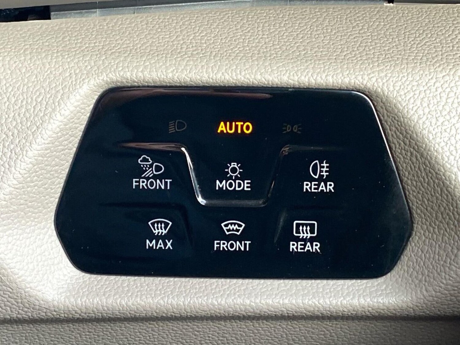 Used Volkswagen Multivan 2024 for sale - 78194980: Photo 36