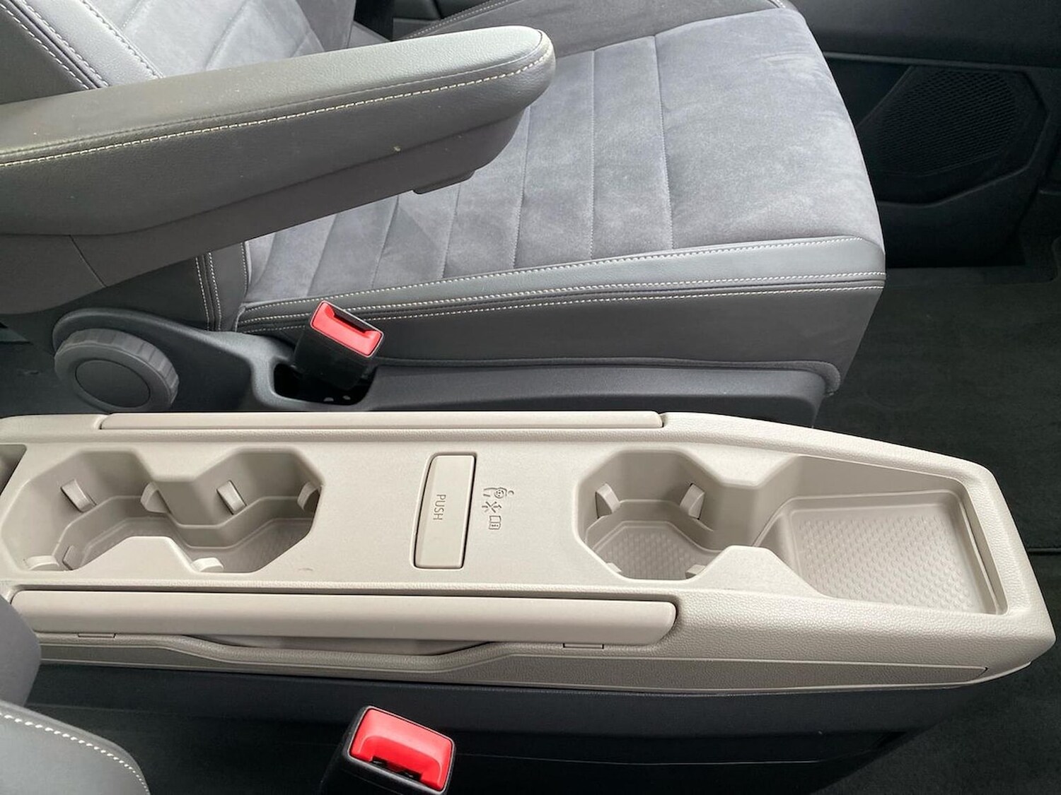 Used Volkswagen Multivan 2024 for sale - 78194980: Photo 41