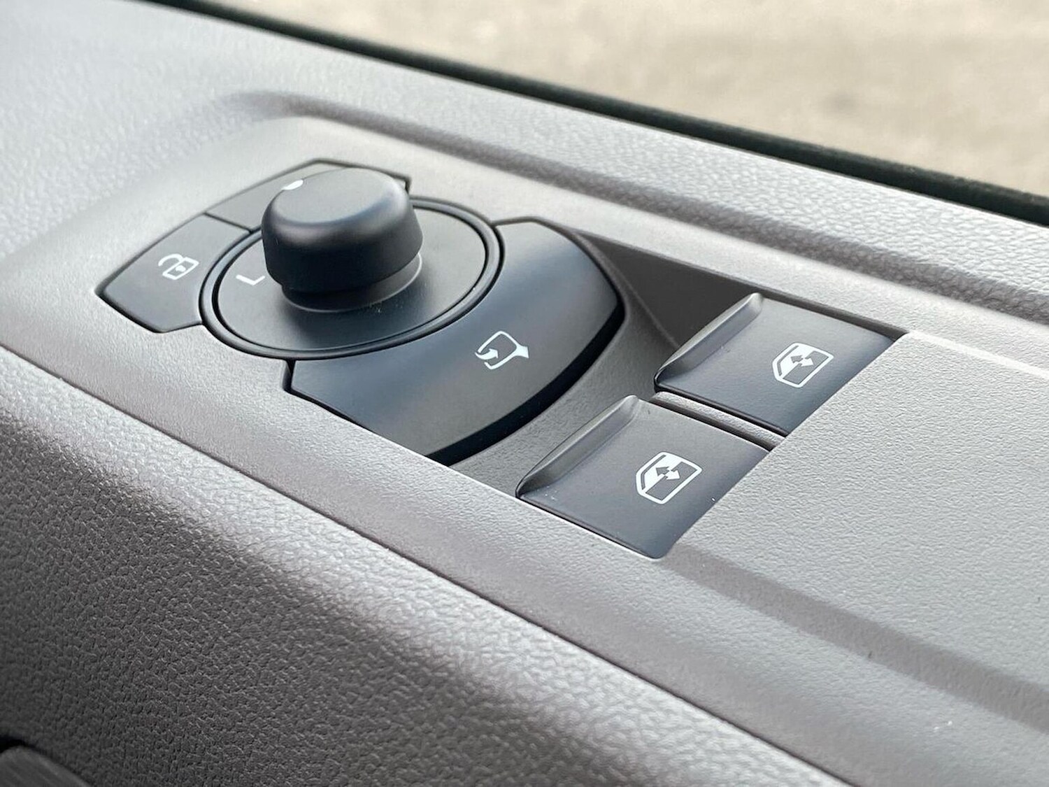 Used Volkswagen Transporter 2025 for sale - 76911181: Photo 34