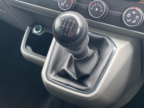 Used Volkswagen Transporter 2024 for sale - 76264417: Photo 14