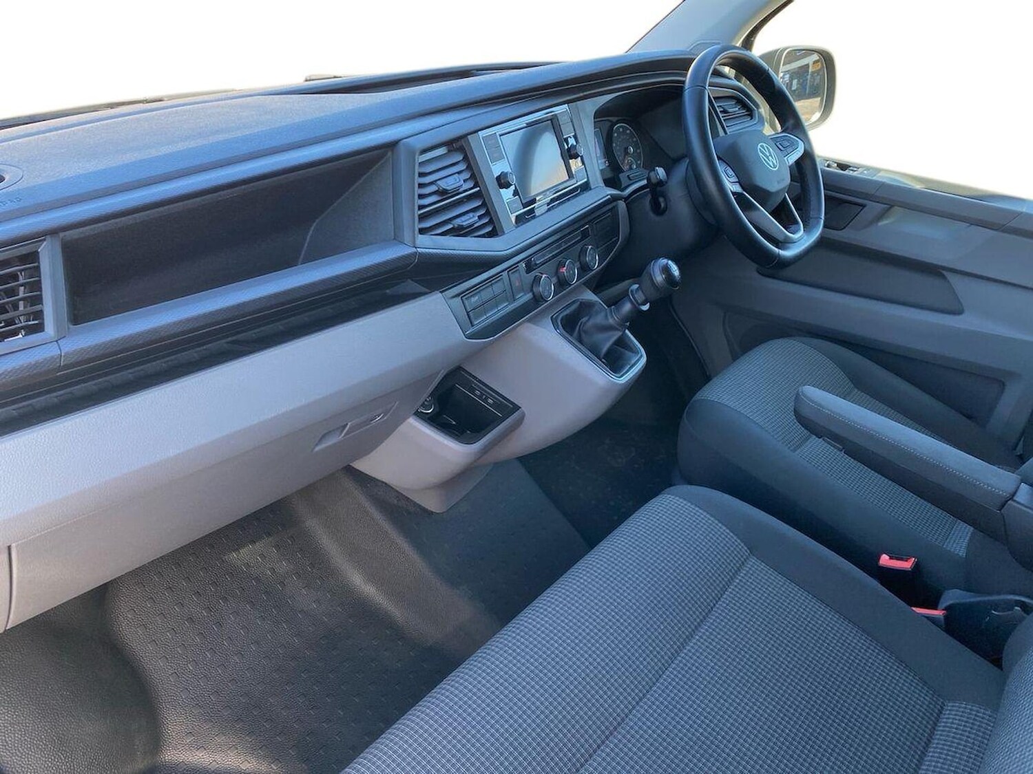 Used Volkswagen Transporter 2024 for sale - 78194716: Photo 10