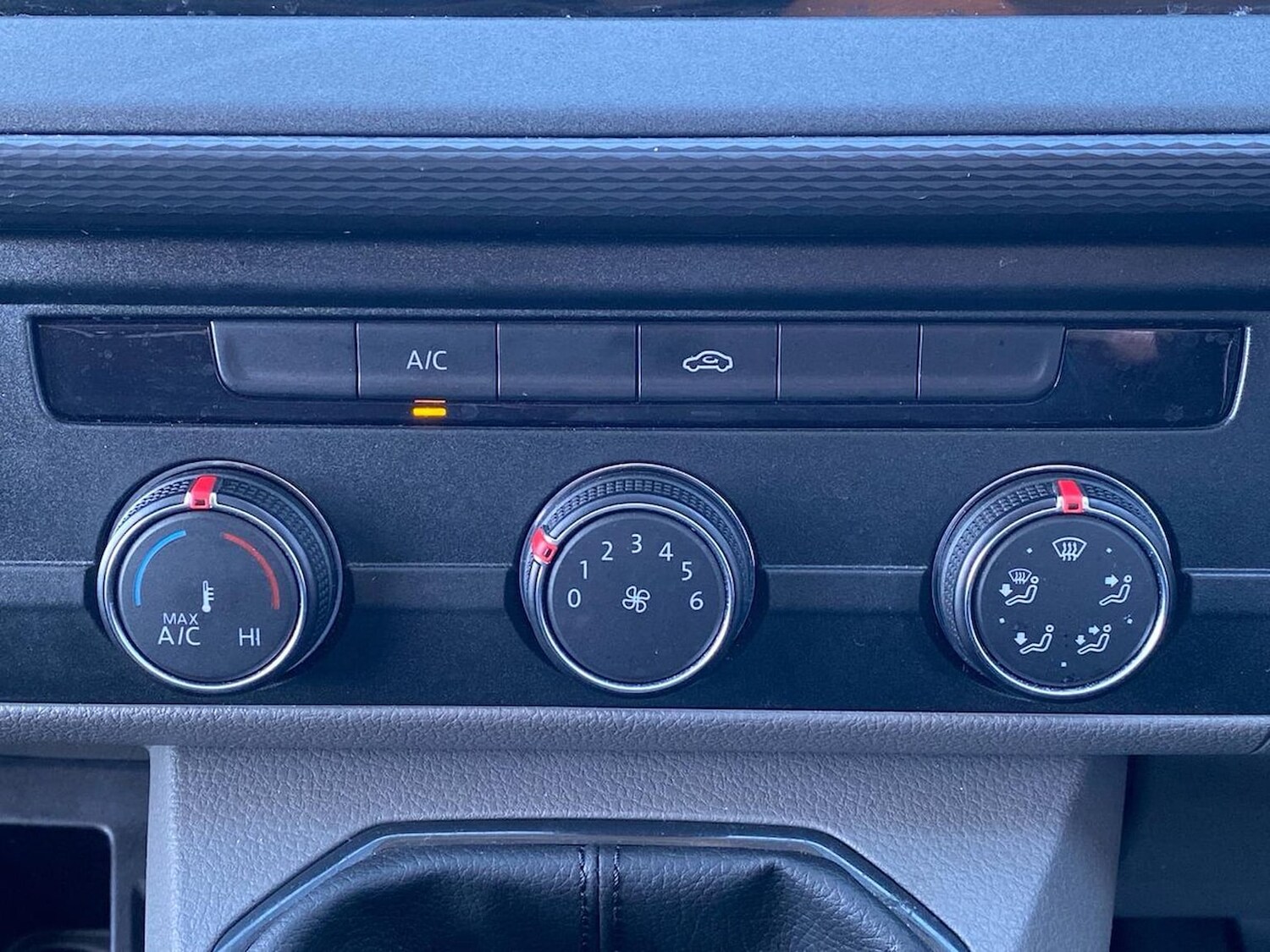 Used Volkswagen Transporter 2024 for sale - 78194716: Photo 15