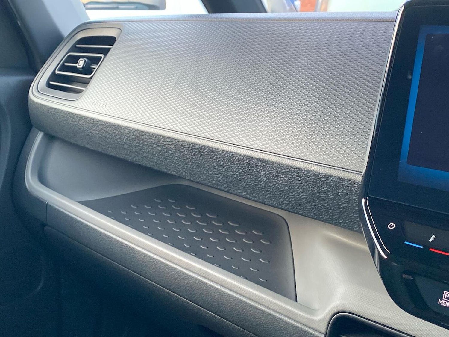 Used Volkswagen ID.Buzz 2023 for sale - 77008235: Photo 37