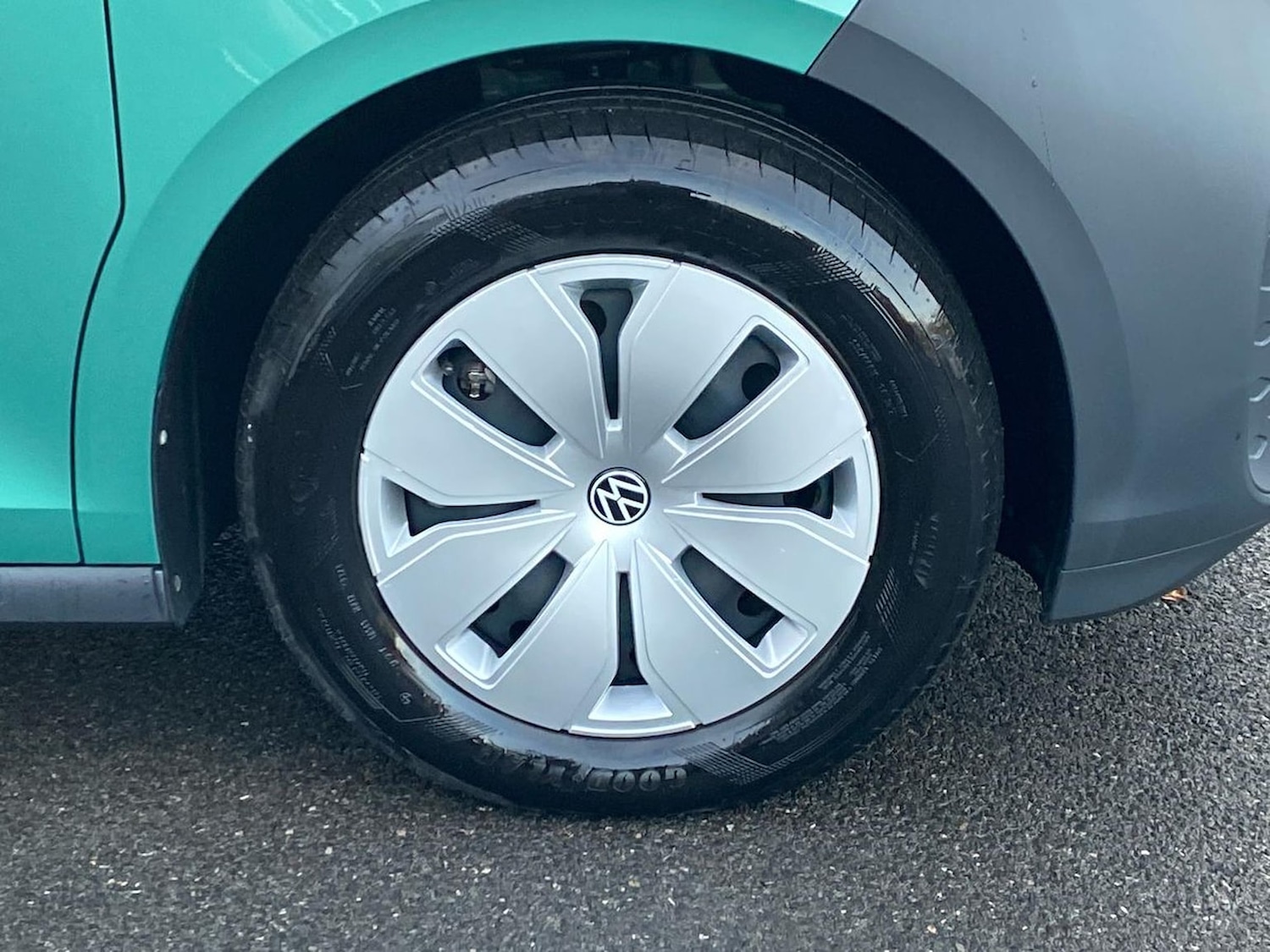 Used Volkswagen ID.Buzz 2023 for sale - 77008235: Photo 8