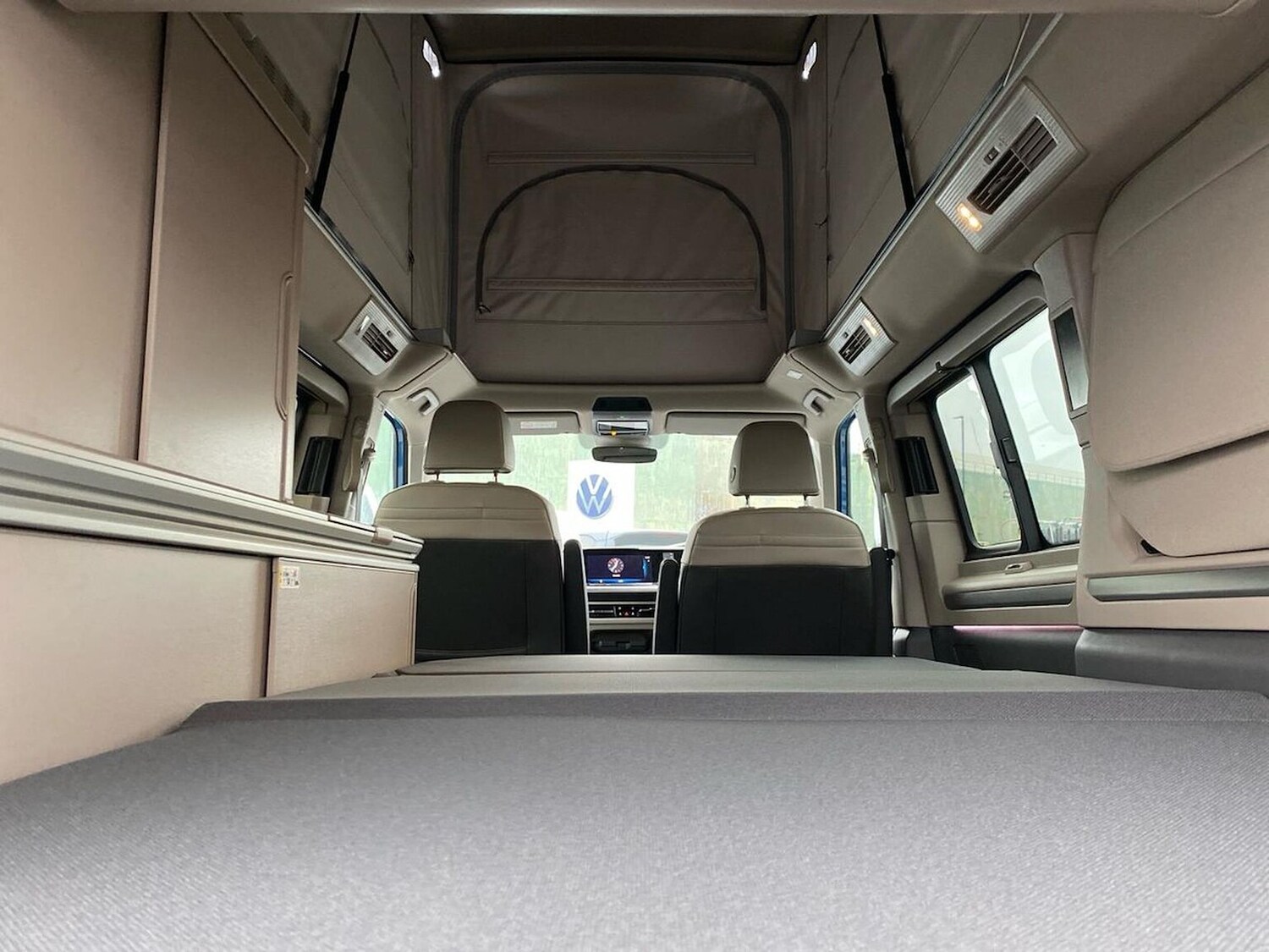 Used Volkswagen California 2025 for sale - 77487889: Photo 40