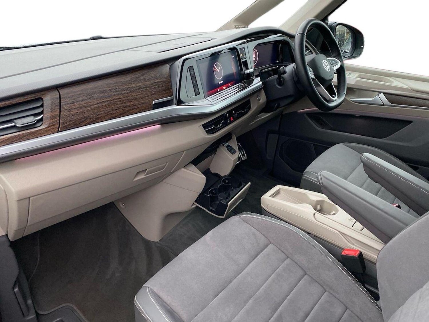 Used Volkswagen Multivan 2025 for sale - 77802147: Photo 11