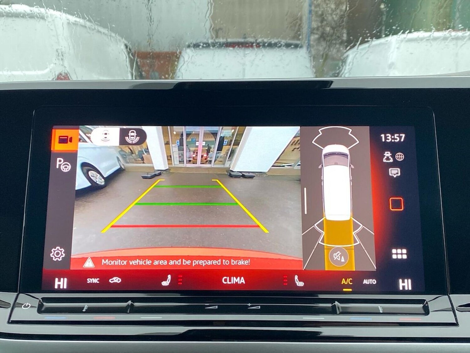 Used Volkswagen Multivan 2025 for sale - 77802147: Photo 26