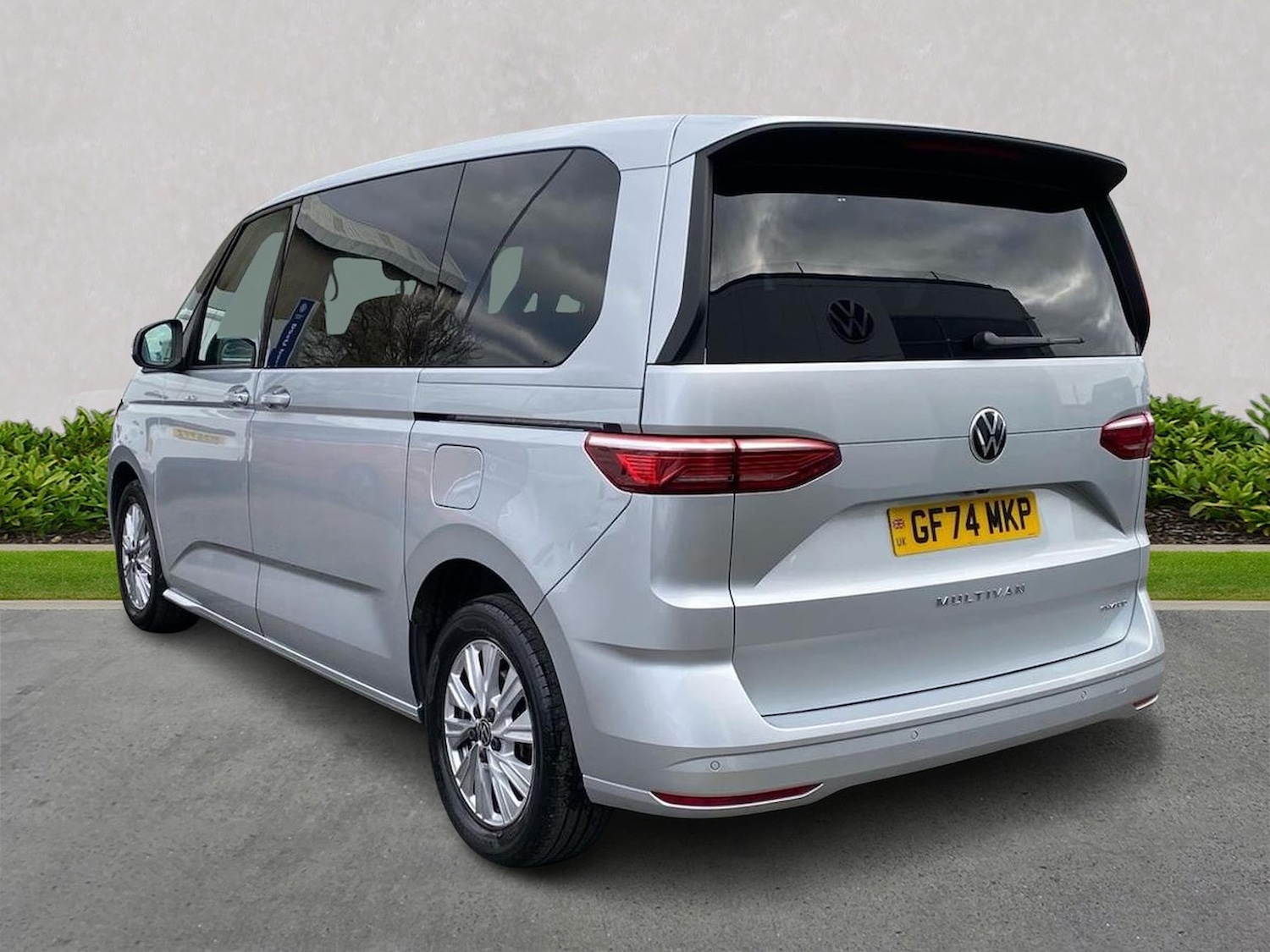 Used Volkswagen Multivan 2024 for sale - 78194856: Photo 3