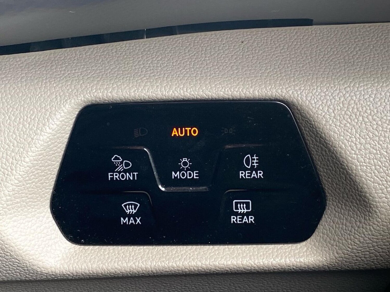 Used Volkswagen Multivan 2024 for sale - 78194856: Photo 34