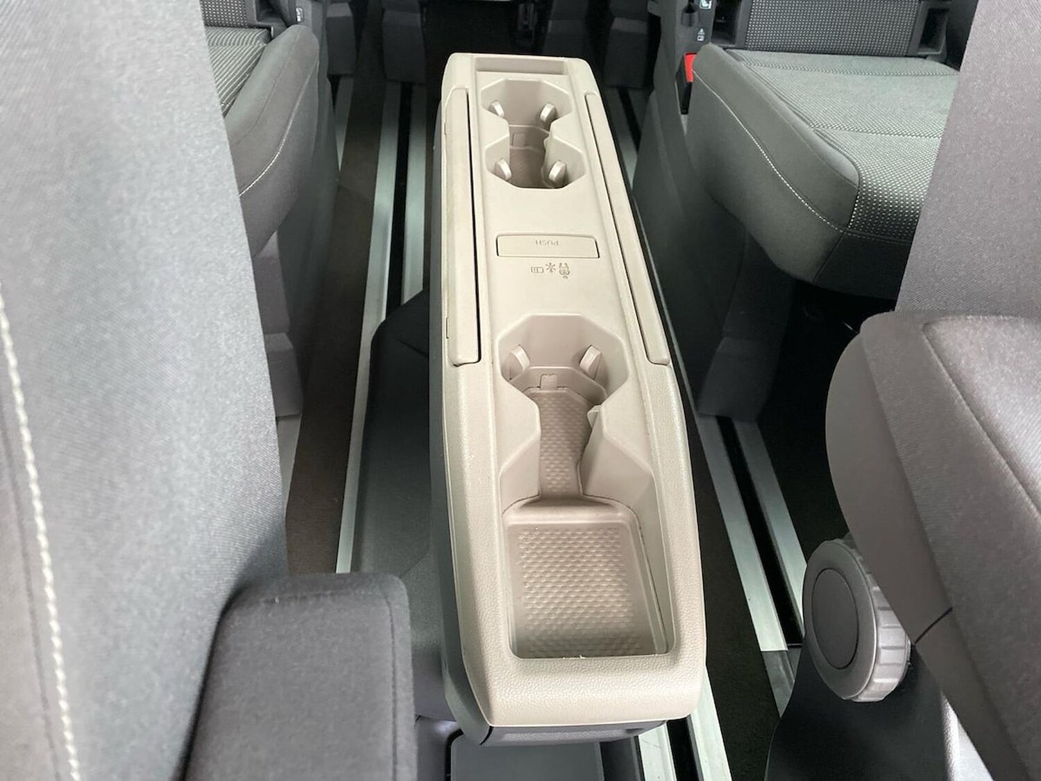 Used Volkswagen Multivan 2024 for sale - 78194856: Photo 40