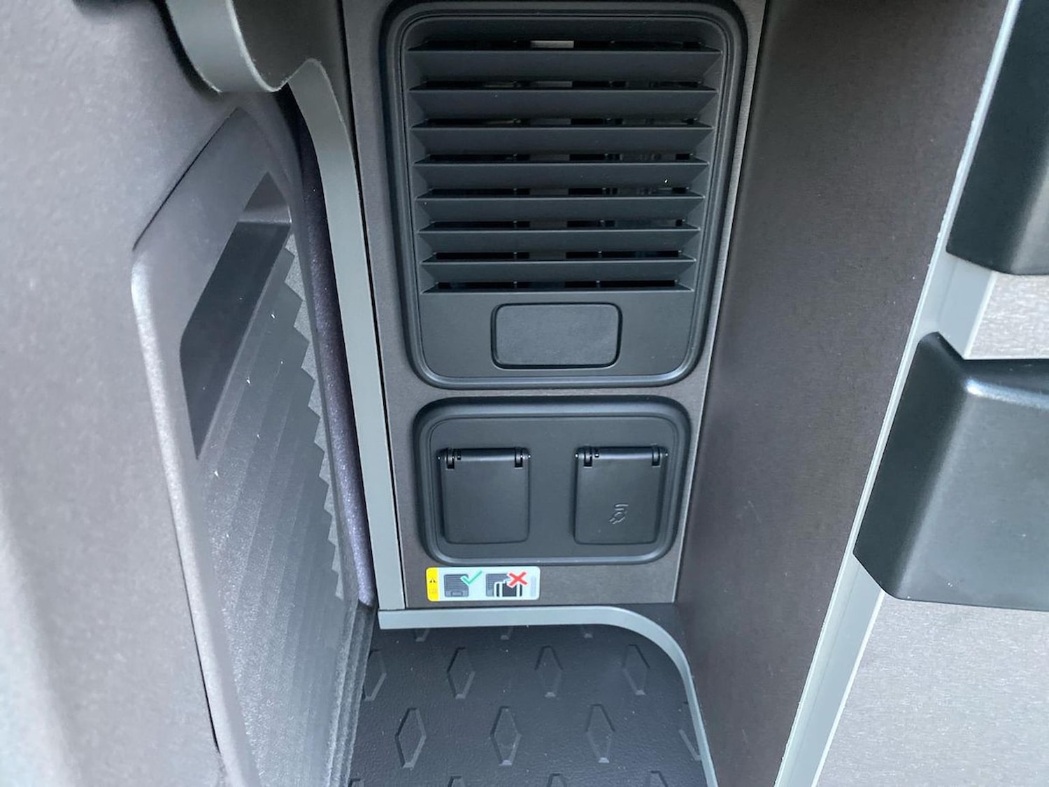 Used Volkswagen California 2025 for sale - 77487834: Photo 28