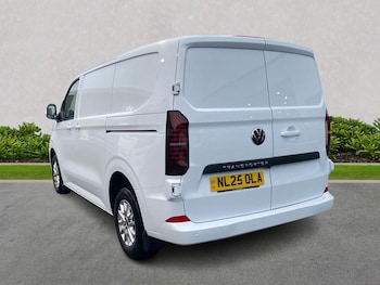 Used Volkswagen Transporter 2025 for sale - 77028140: Photo