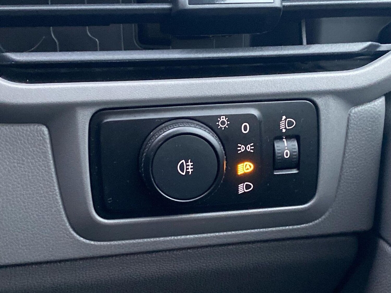 Used Volkswagen Transporter 2025 for sale - 77028140: Photo 36