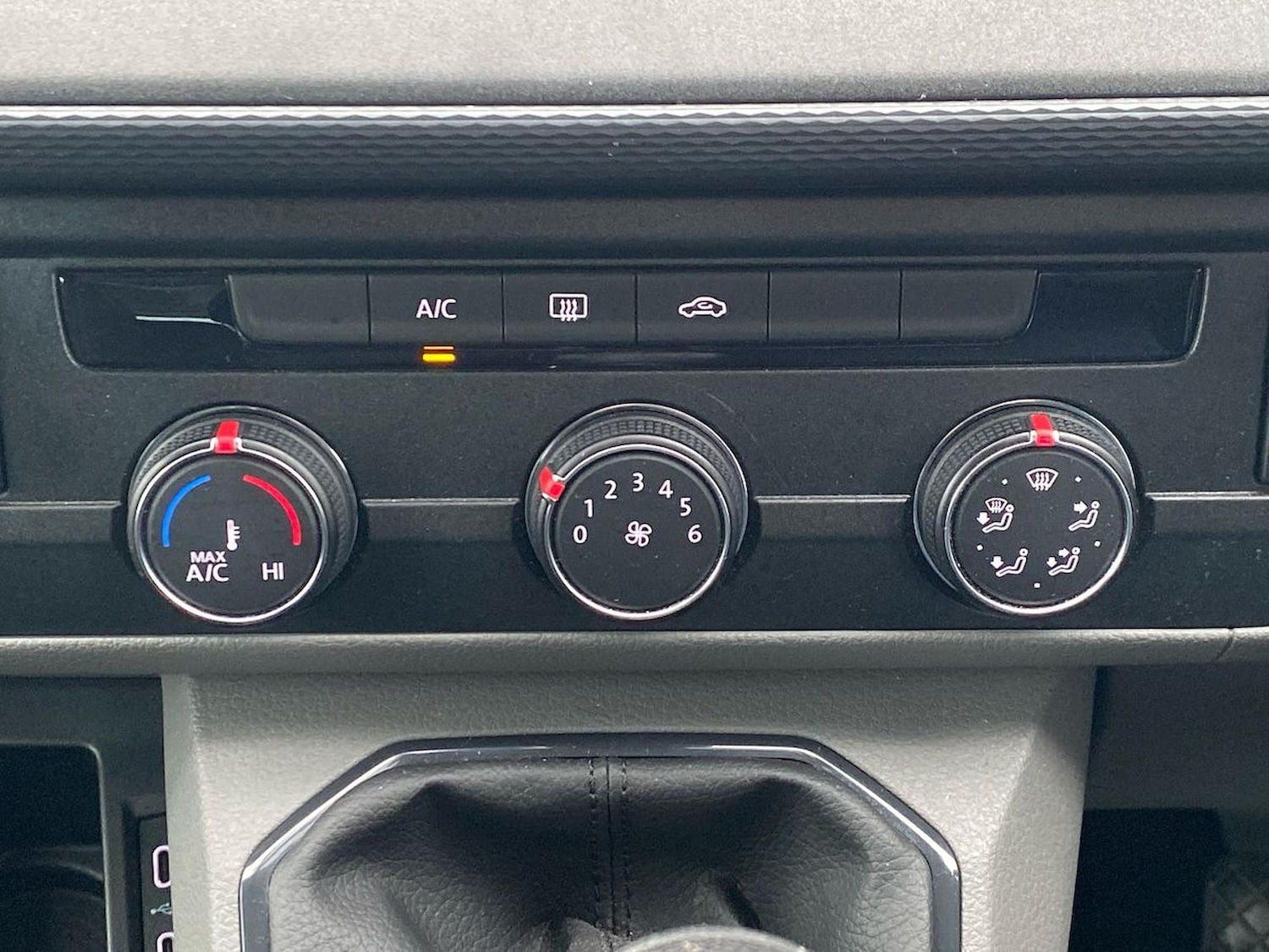 Used Volkswagen Transporter 2024 for sale - 76566509: Photo 12