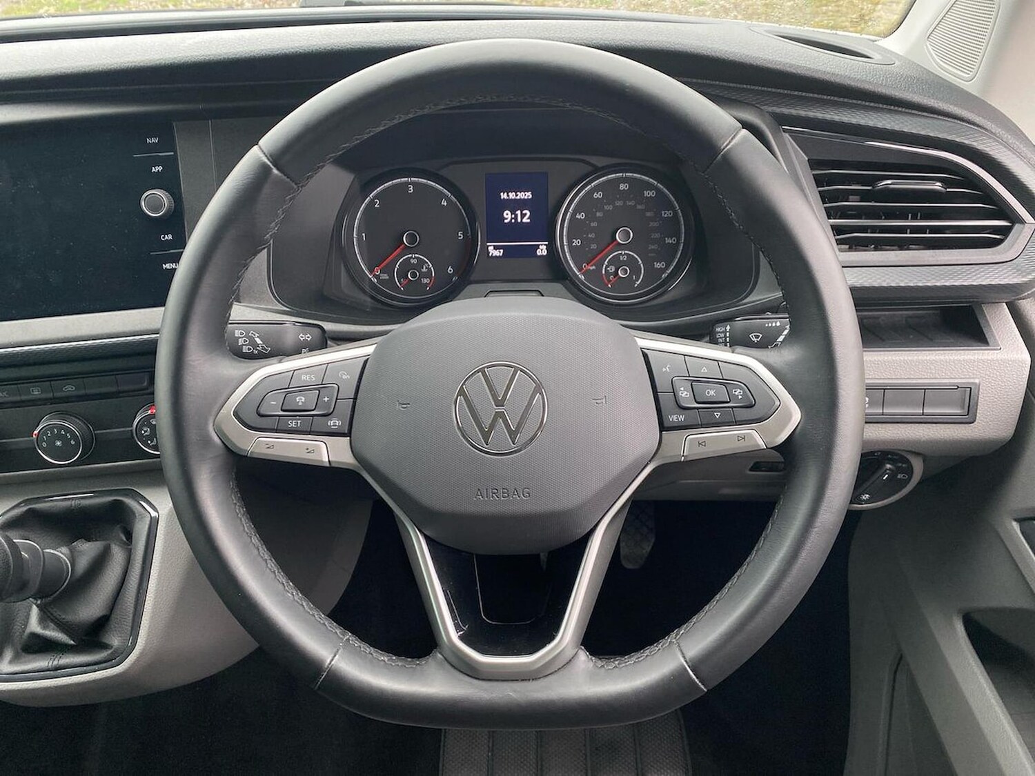 Used Volkswagen Transporter 2024 for sale - 76566509: Photo 9