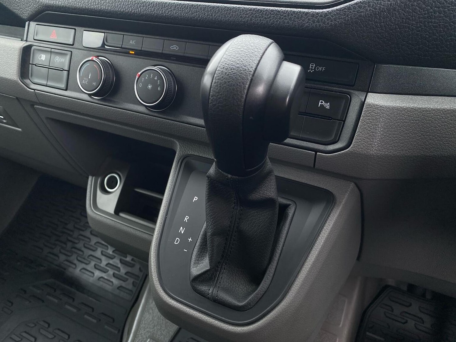 Used Volkswagen Crafter 2024 for sale - 77487960: Photo 13