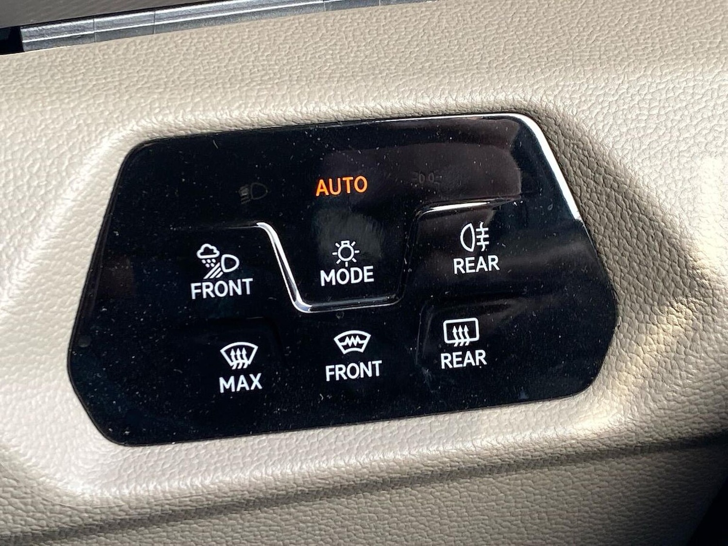 Used Volkswagen Multivan 2025 for sale - 76699517: Photo 31