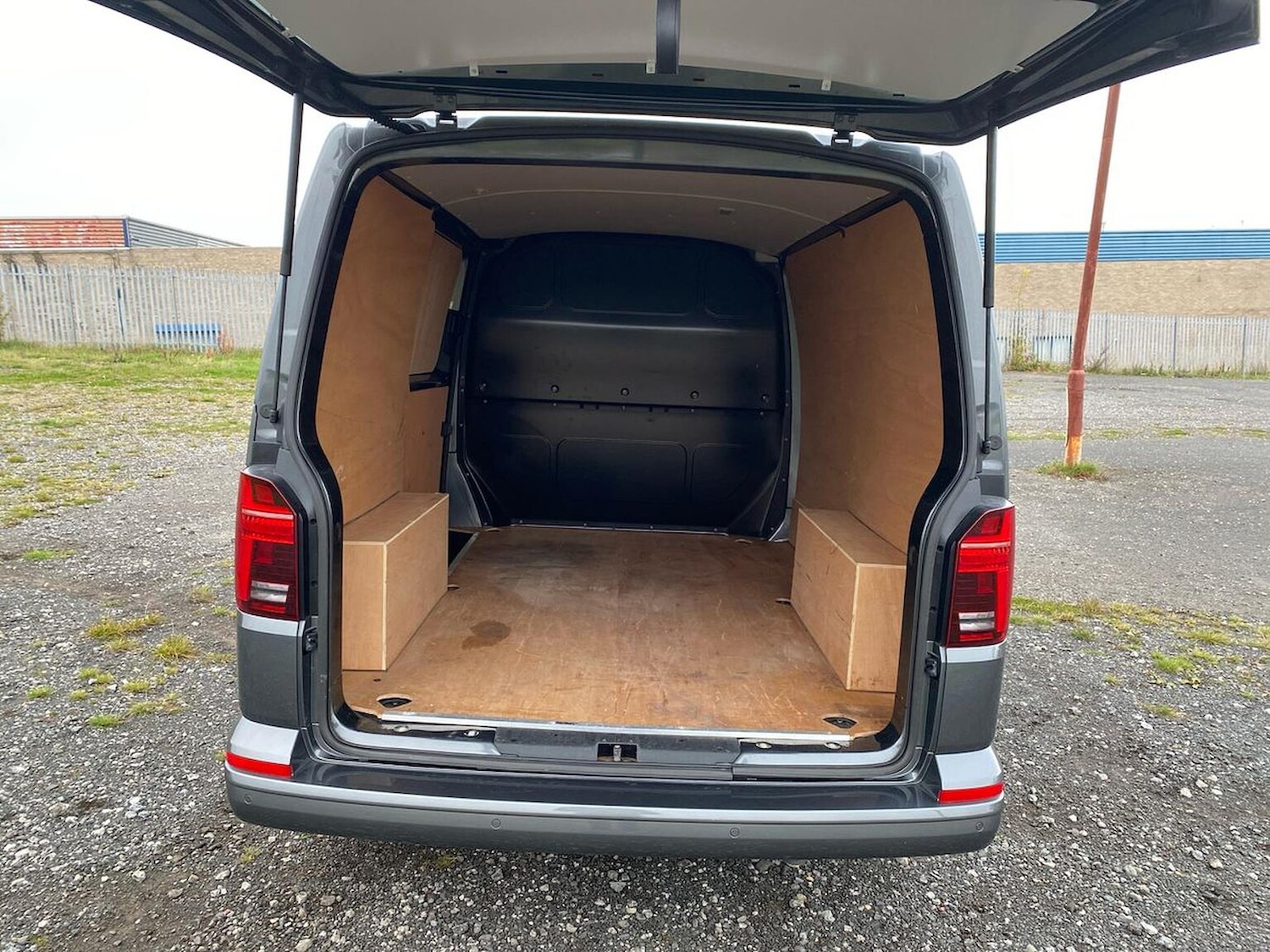 Used Volkswagen Transporter 2024 for sale - 77694436: Photo 17