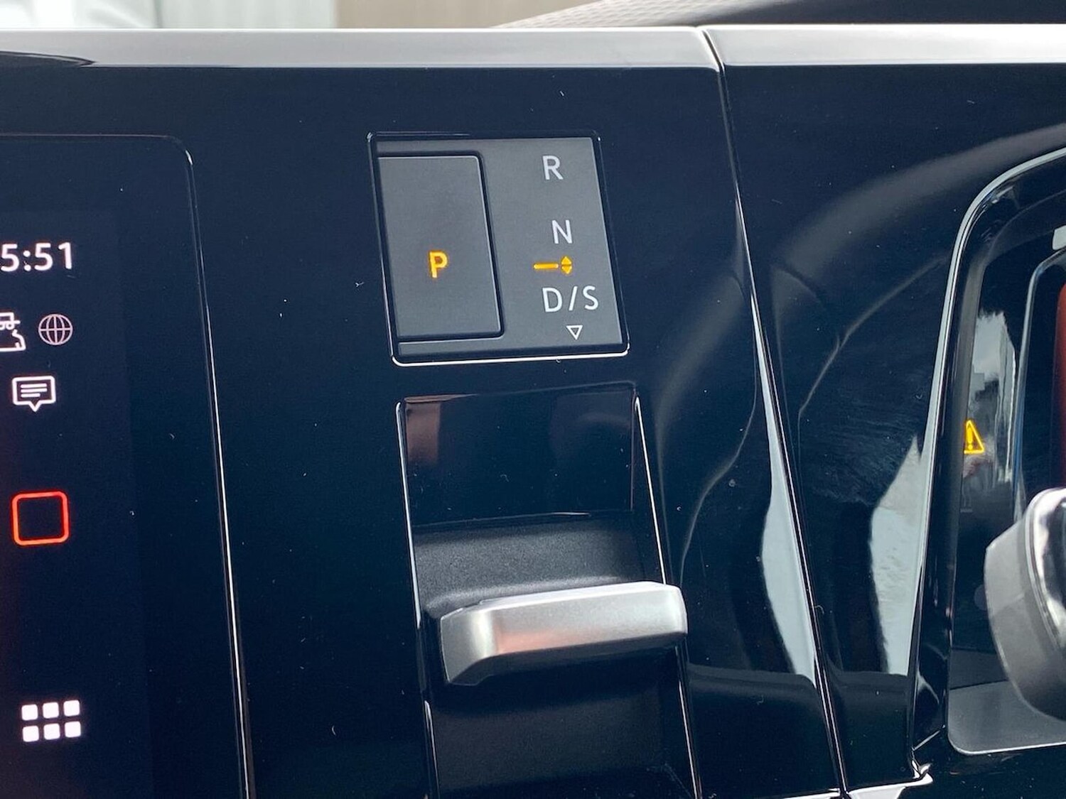 Used Volkswagen Multivan 2025 for sale - 78176539: Photo 15