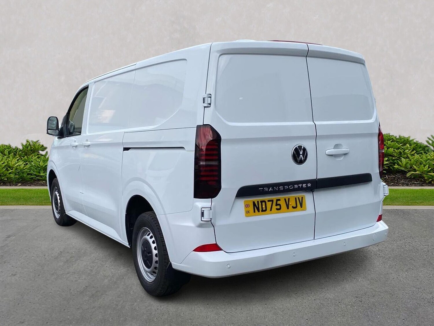 Used Volkswagen Transporter 2025 for sale - 76911179: Photo 2