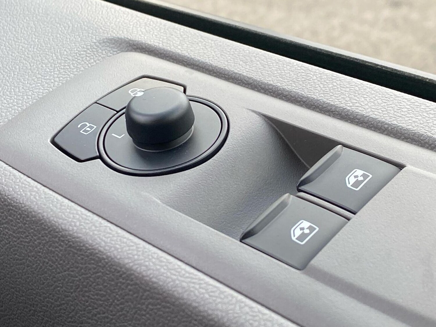 Used Volkswagen Transporter 2025 for sale - 76911179: Photo 33