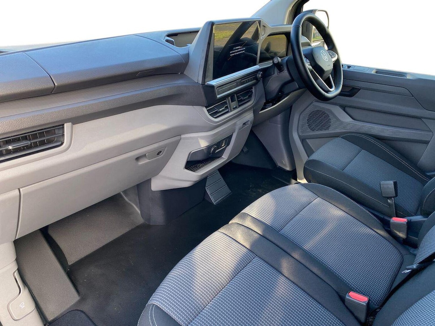 Used Volkswagen Transporter 2025 for sale - 76532486: Photo 11