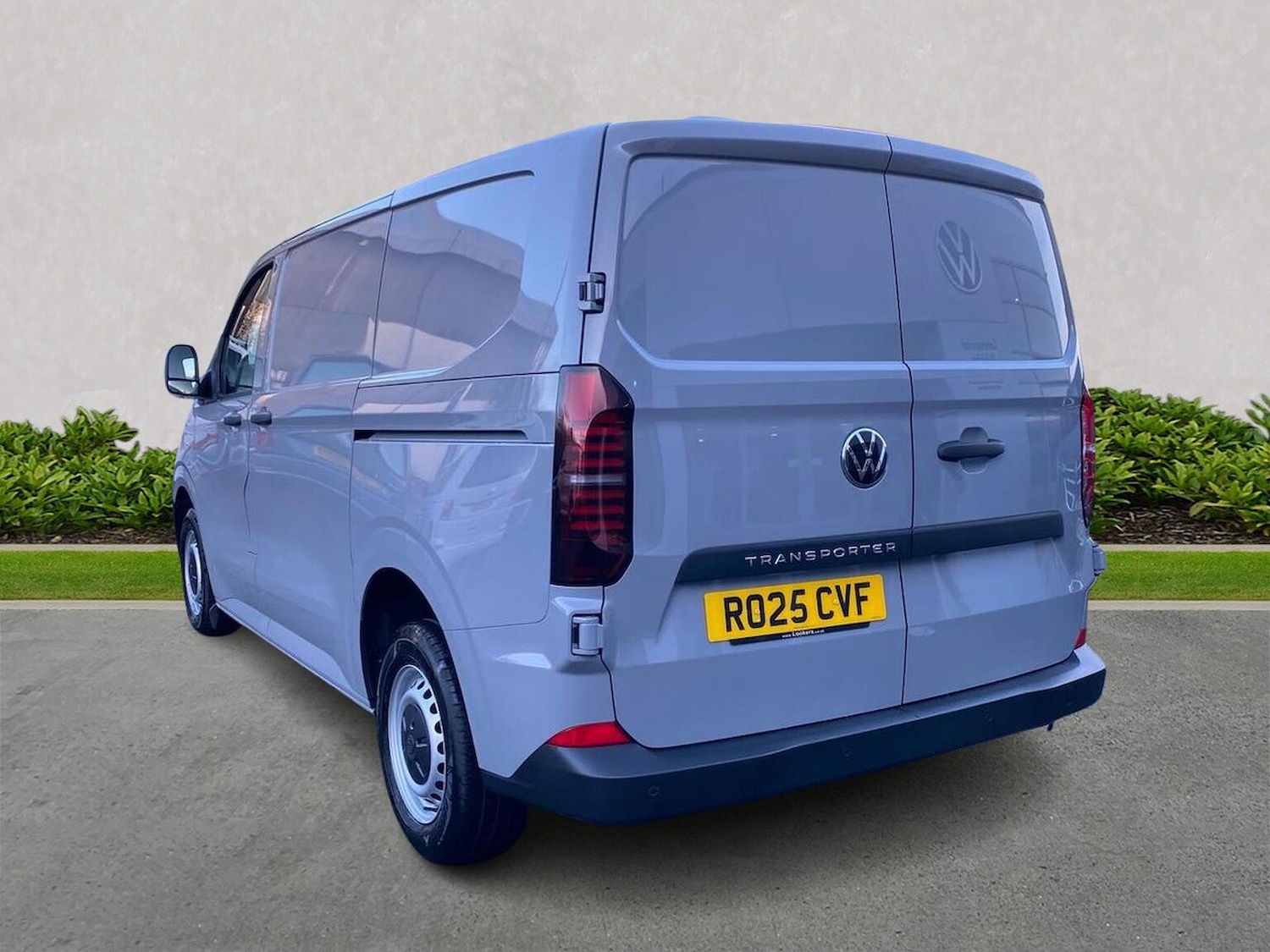 Used Volkswagen Transporter 2025 for sale - 77487803: Photo 2