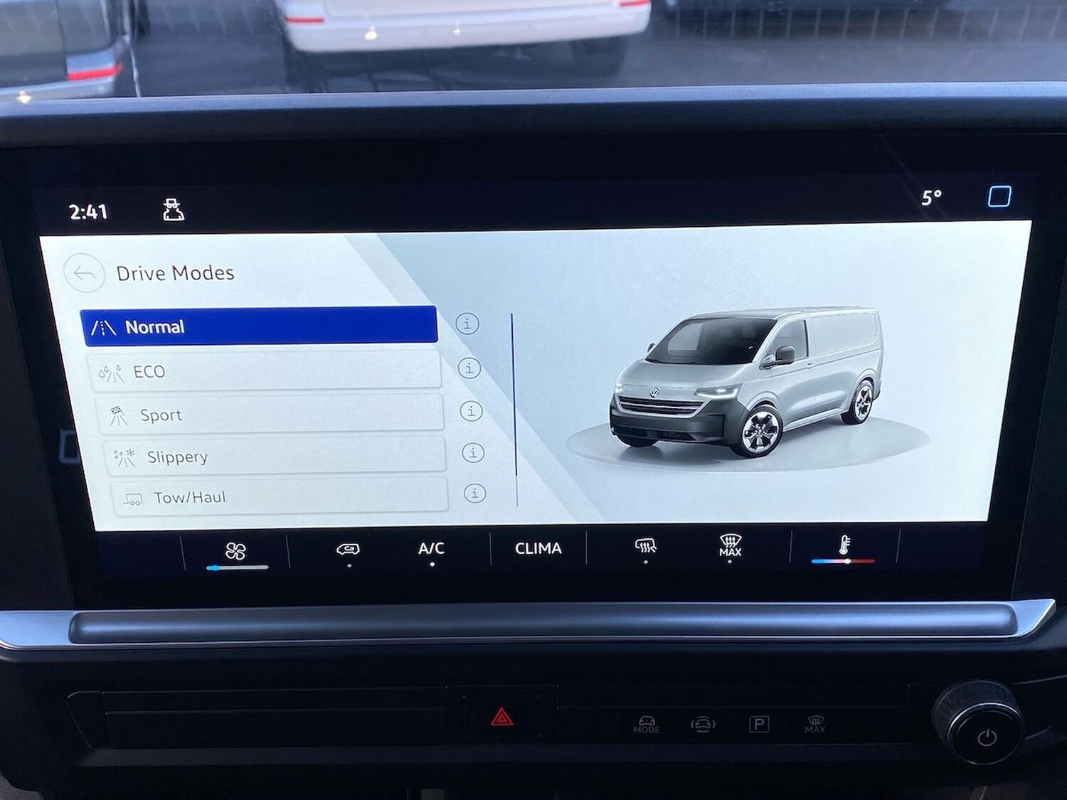 Used Volkswagen Transporter 2025 for sale - 77487803: Photo 30