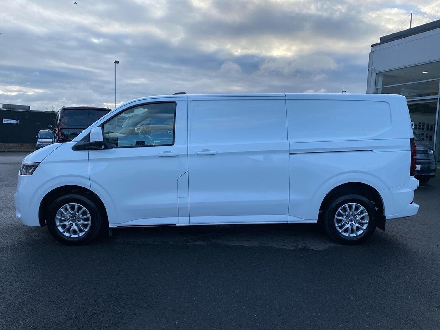 Used Volkswagen Transporter 2025 for sale - 78194984: Photo 9