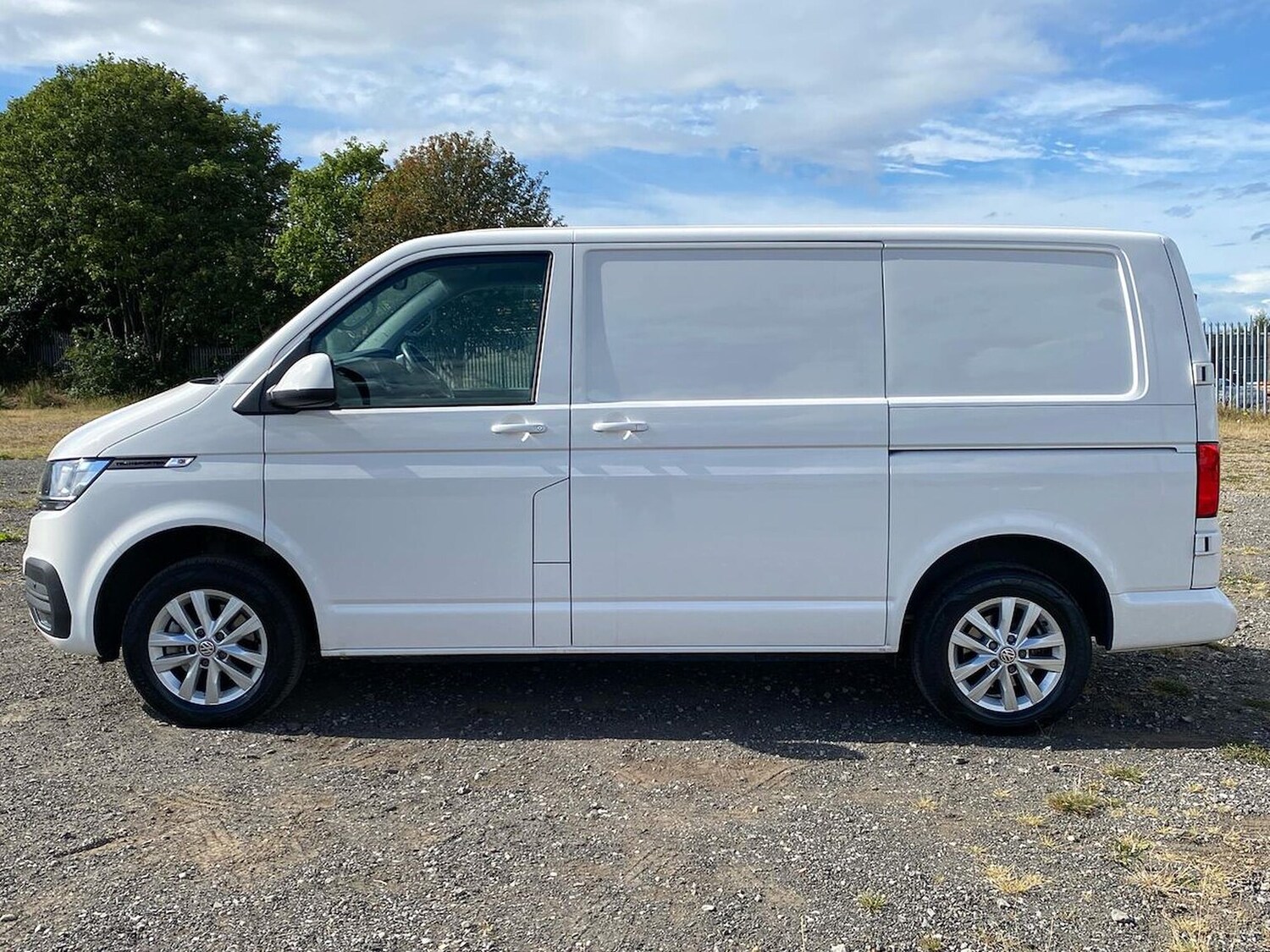 Used Volkswagen Transporter 2024 for sale - 75694792: Photo 20