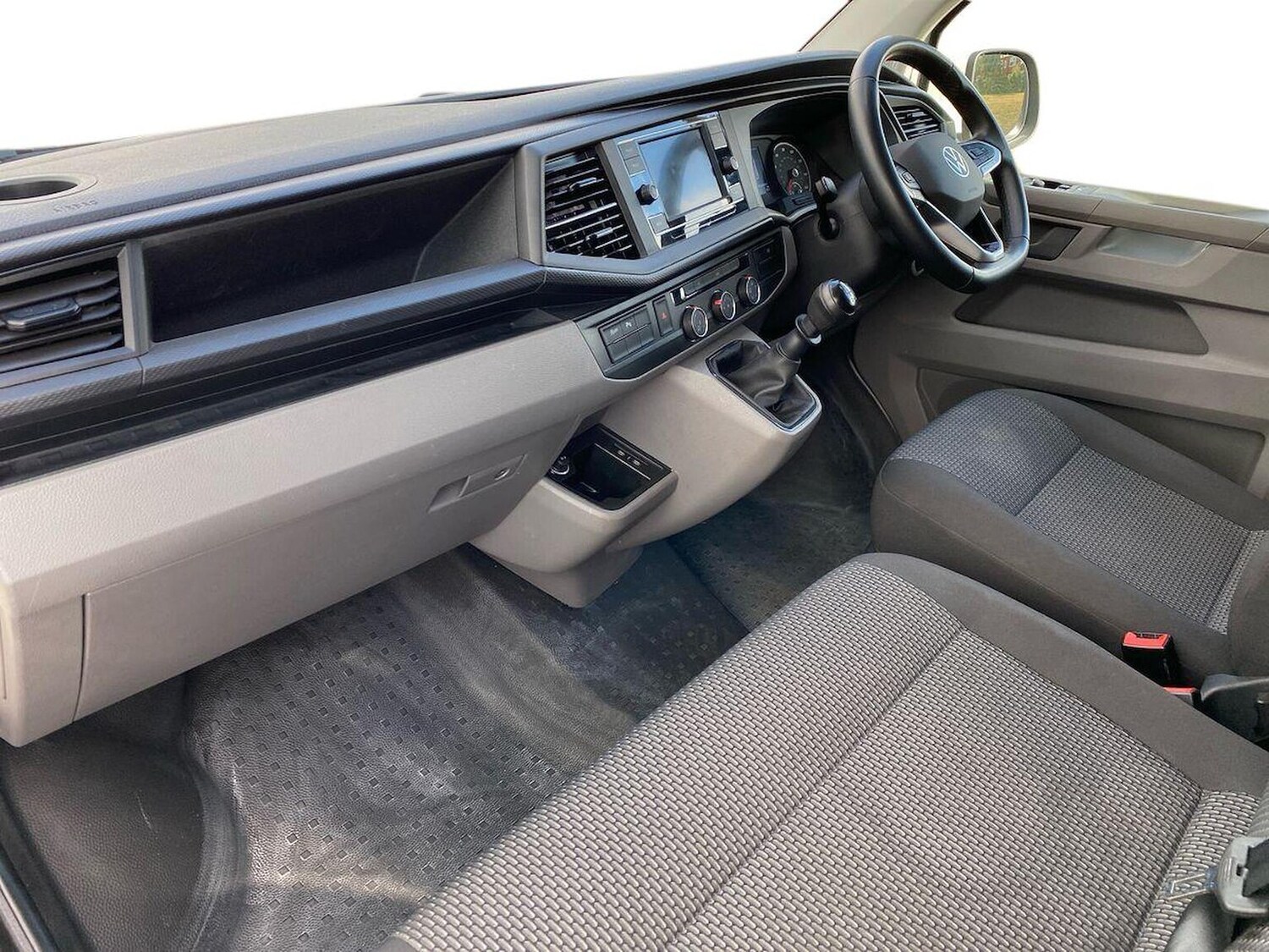 Used Volkswagen Transporter 2024 for sale - 75694792: Photo 8