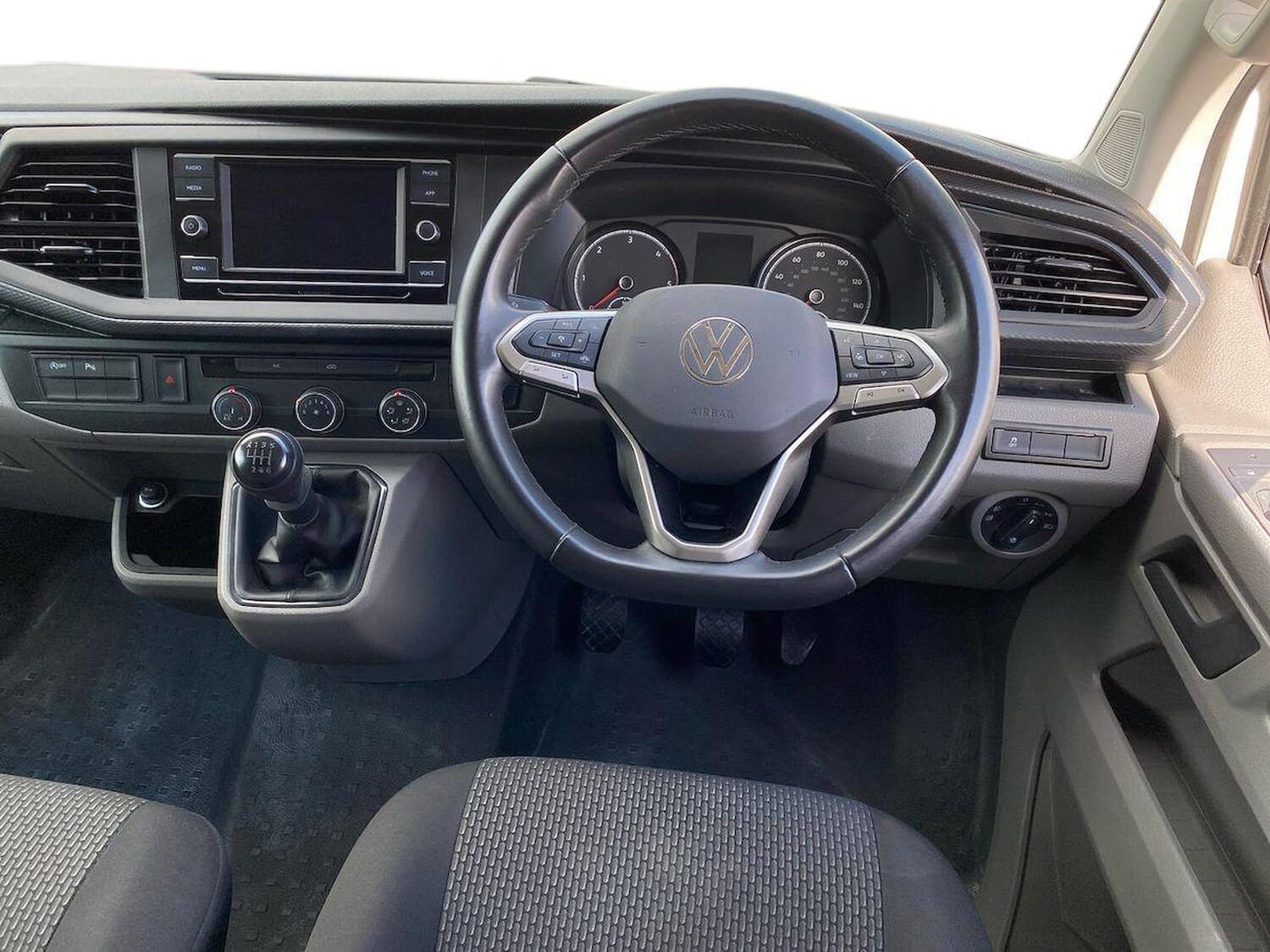 Used Volkswagen Transporter 2024 for sale - 75694792: Photo 9